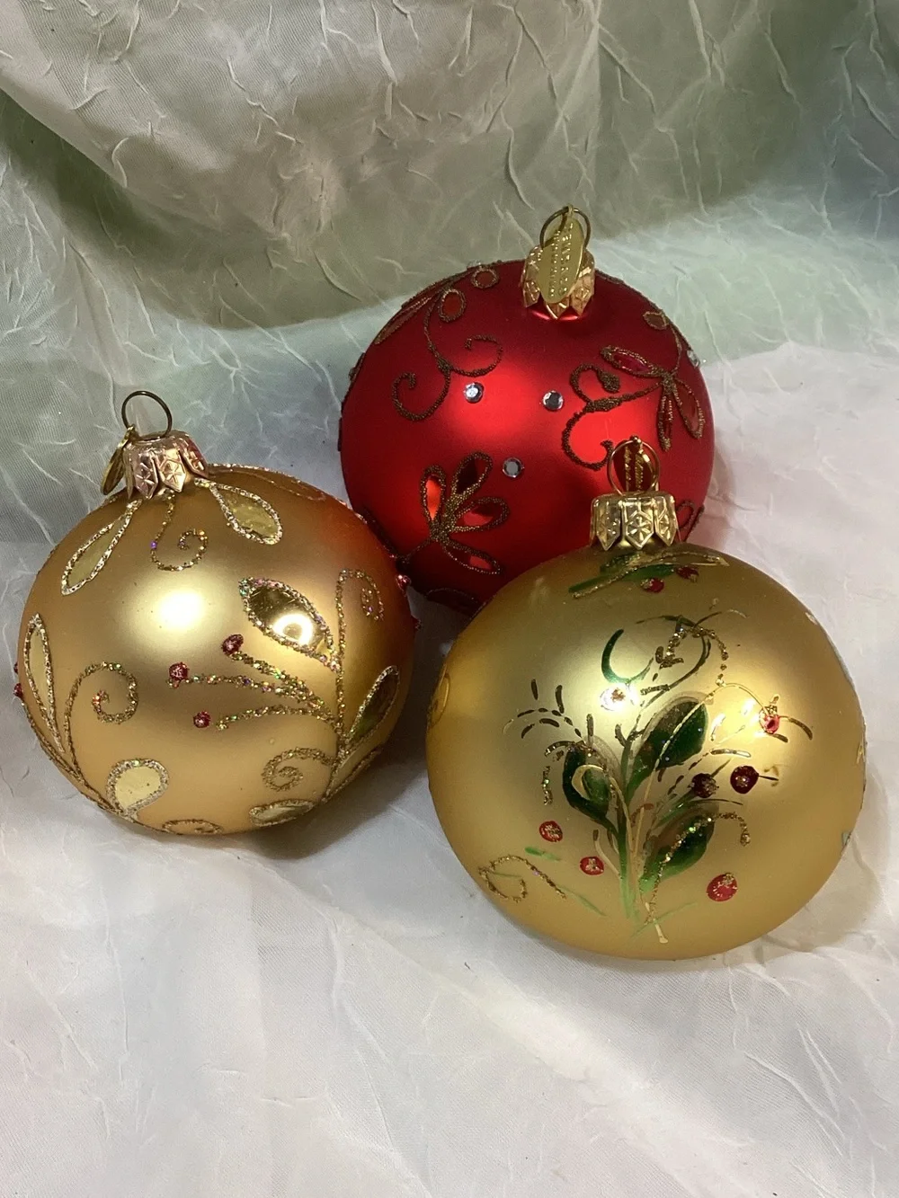 Demdaco Red & Gold Decorative Holiday Christmas Glass Ornament Set x3 Balls